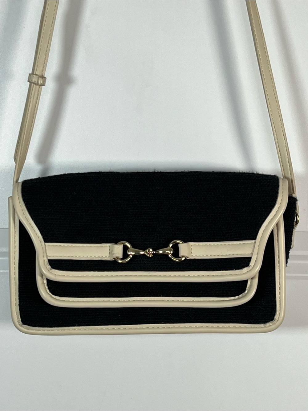 Express Shoulder Purse Black Cream Crossbody Bag Gold Horsebit Flap